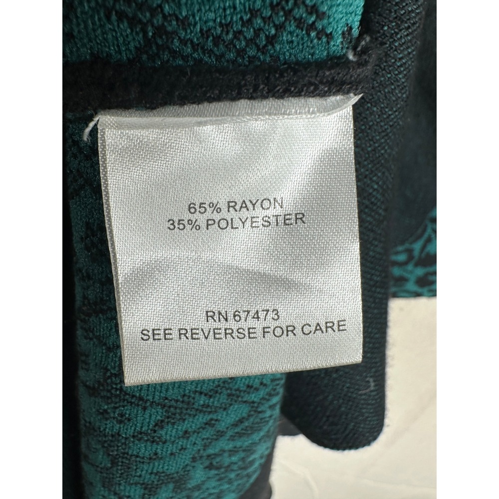 Taylor‎ Women's Sweater Dress Green Animal Print Size Medium - Picture 8 of 8